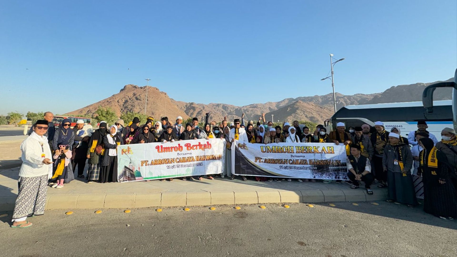 Emas dan Hitam Minimalis Travel Umroh Presentation (6)